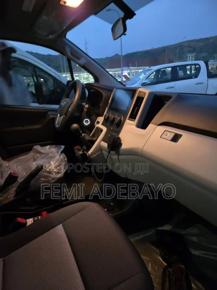 Toyota HiAce 2025 White