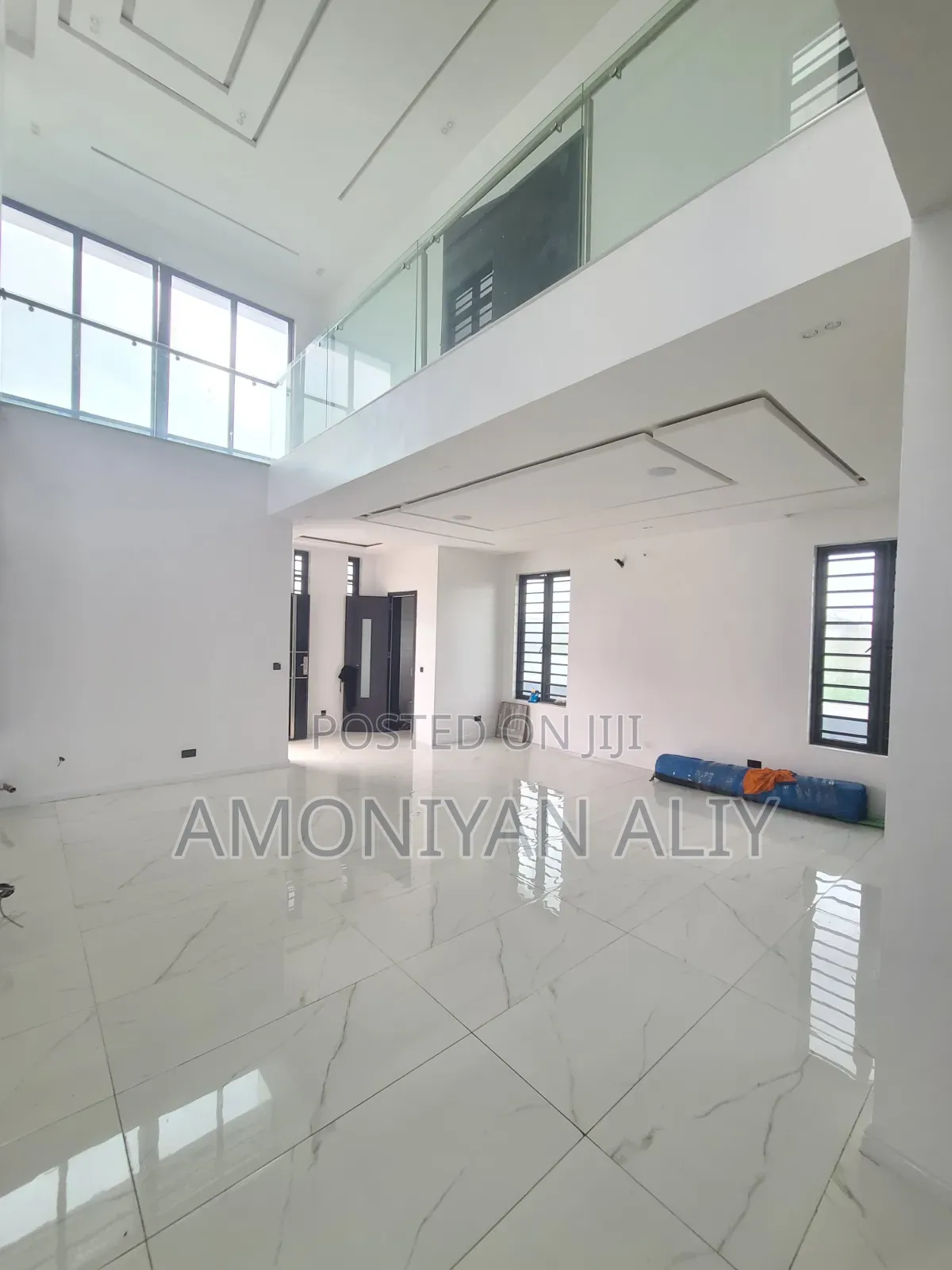 5bdrm Mansion in Megamond Estate, Ikota for sale