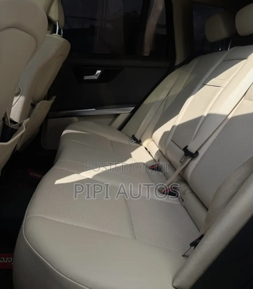 Mercedes-Benz GLK-Class 350 SUV 2013 Black