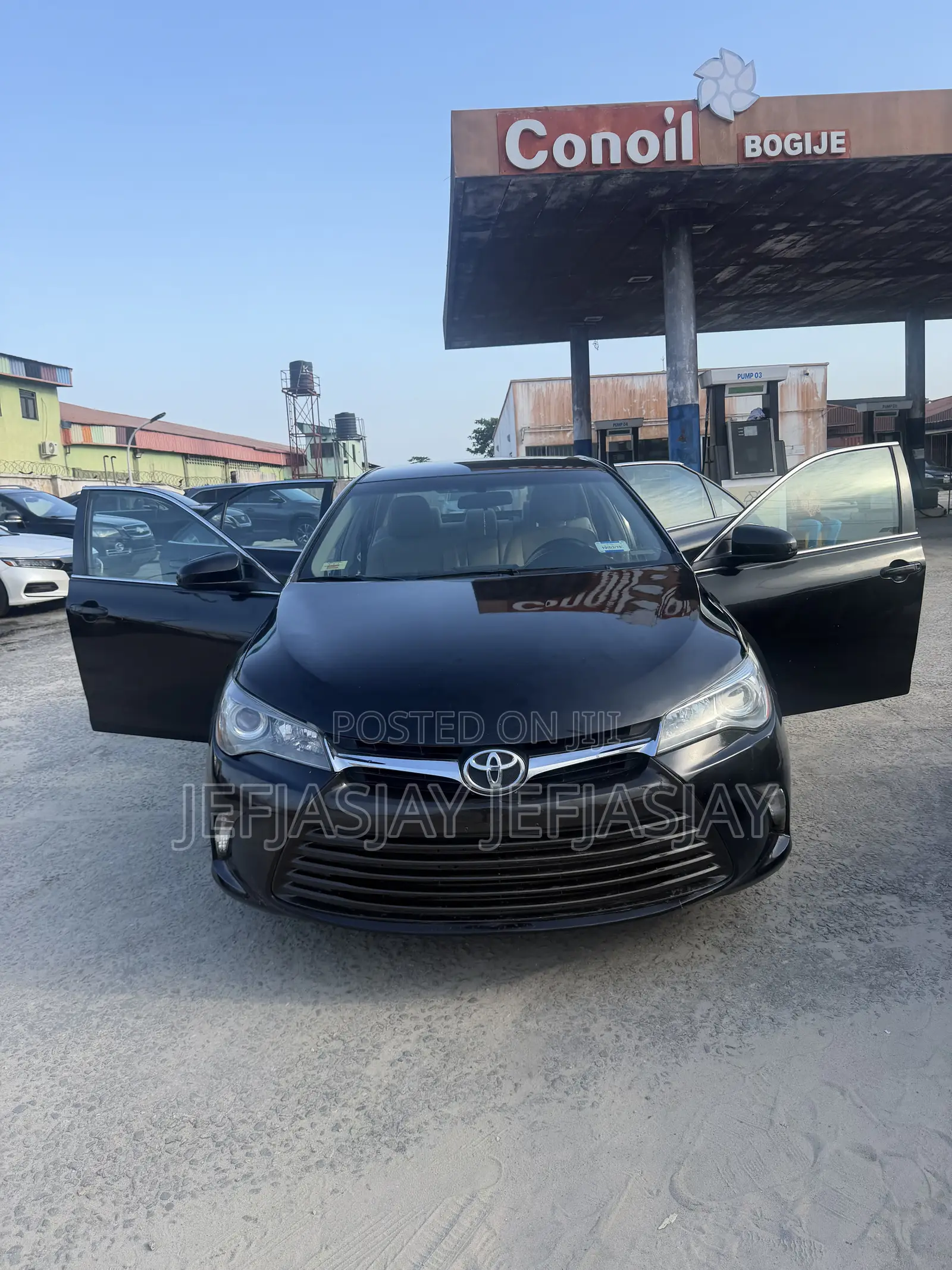 Toyota Camry LE 4dr Sedan (2.5L 4cyl 6A) 2015 Black