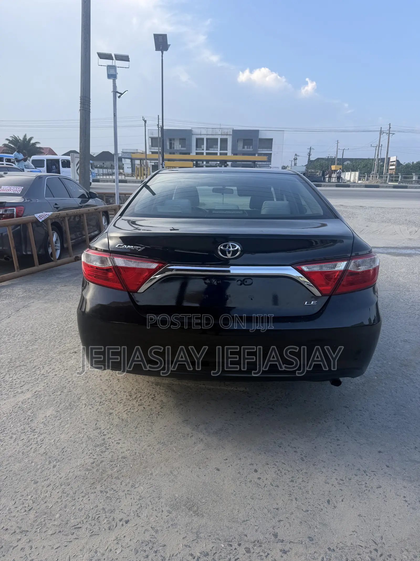 Toyota Camry LE 4dr Sedan (2.5L 4cyl 6A) 2015 Black