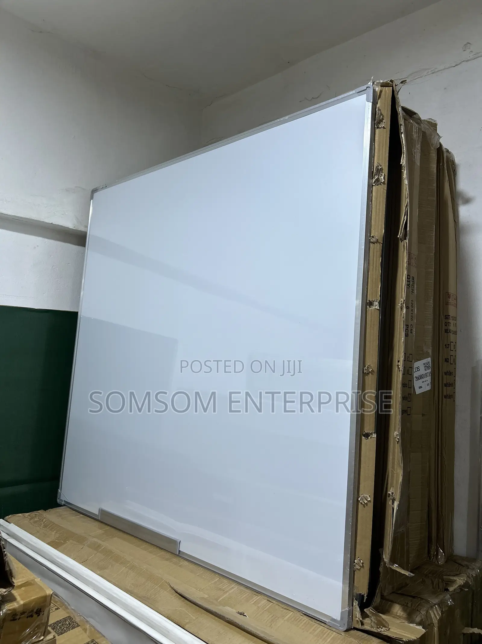 Double Sided Magnetic Whiteboard 120x120cm (4x4ft)