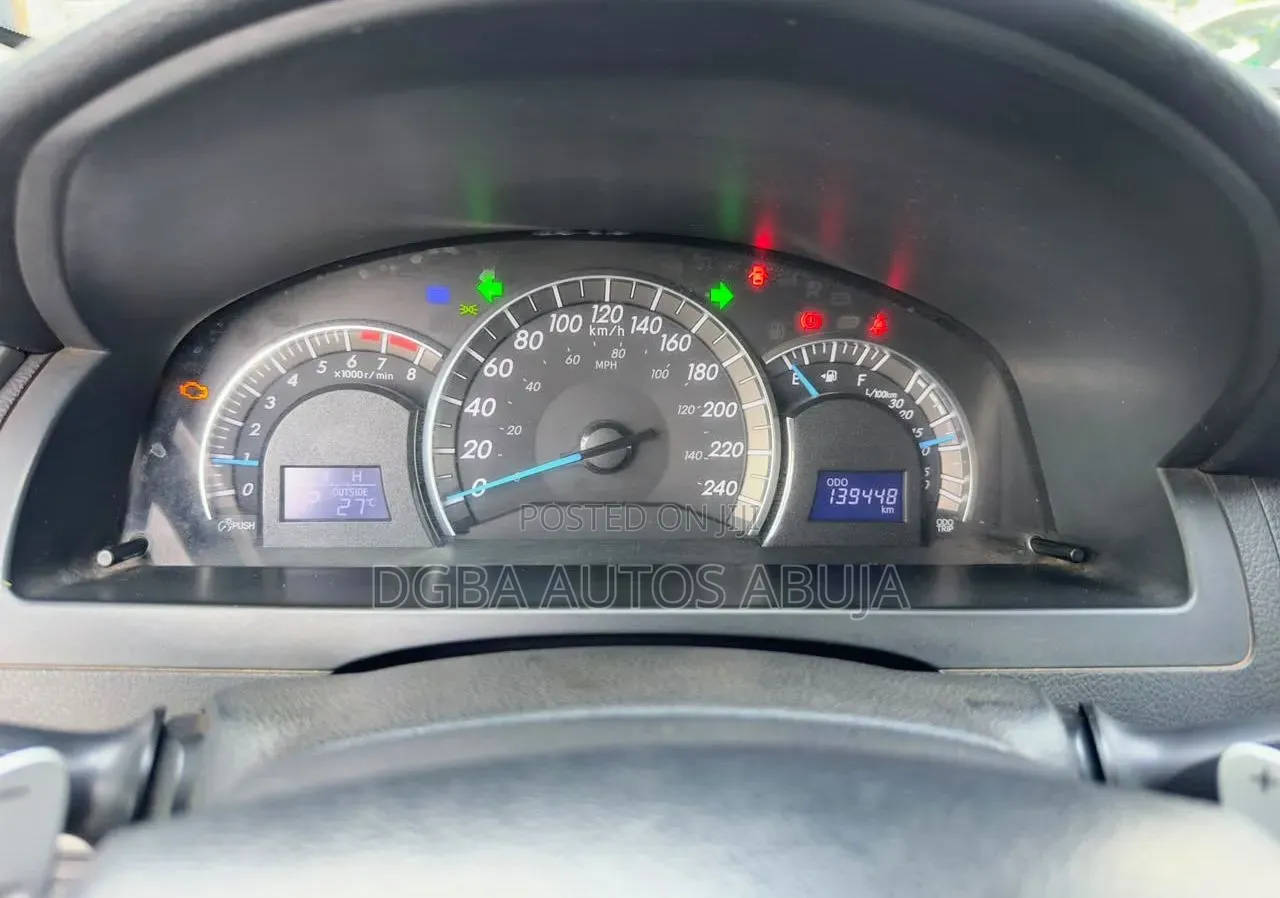 Toyota Camry 2013 Silver