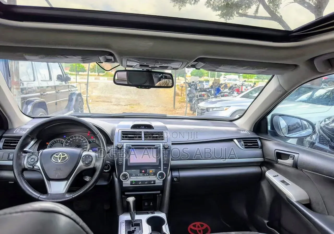 Toyota Camry 2013 Silver