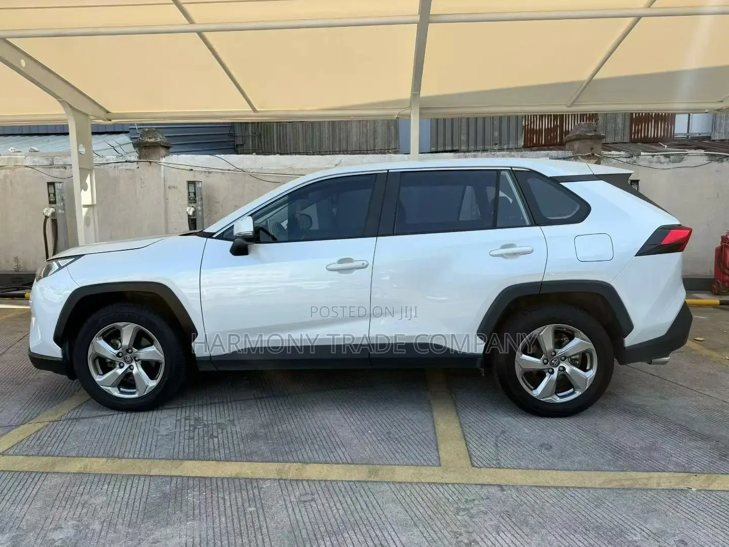 Toyota RAV4 2023 White