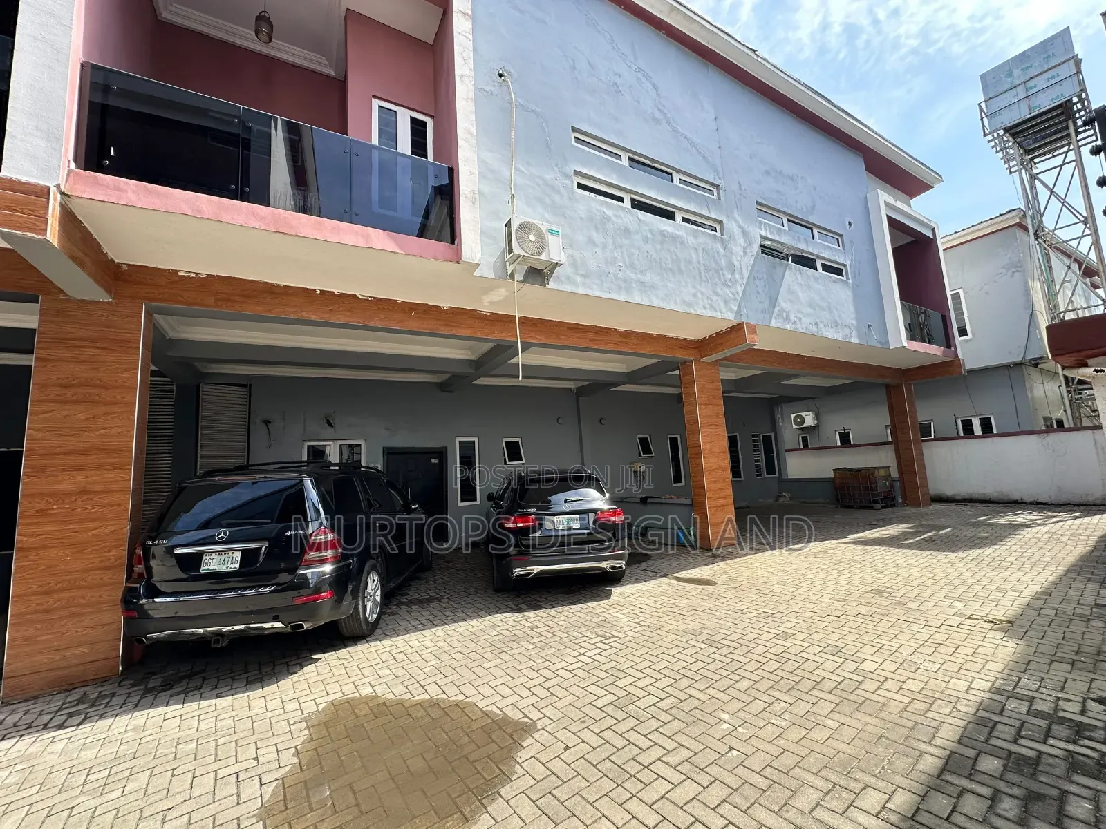 4bdrm Townhouse / Terrace in Lekki Phase 2 for rent