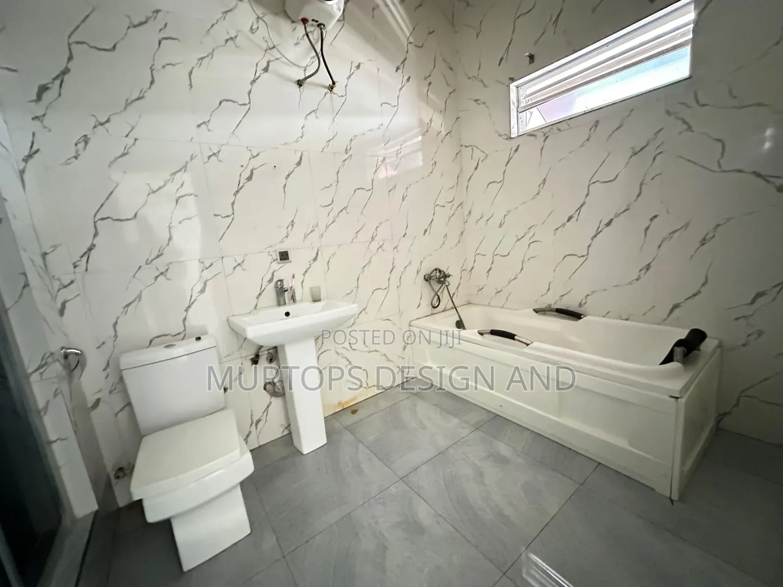 4bdrm Townhouse / Terrace in Lekki Phase 2 for rent