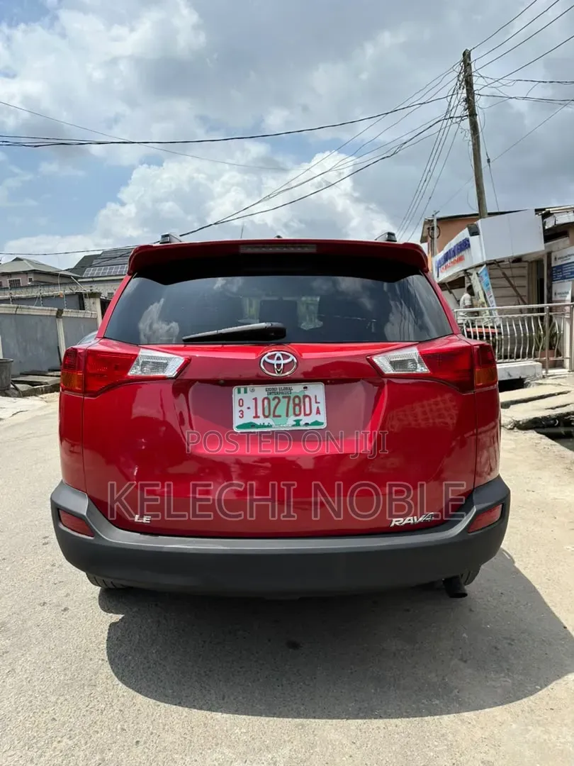 Toyota RAV4 LE 4dr SUV AWD (2.5L 4cyl 6A) 2015 Red
