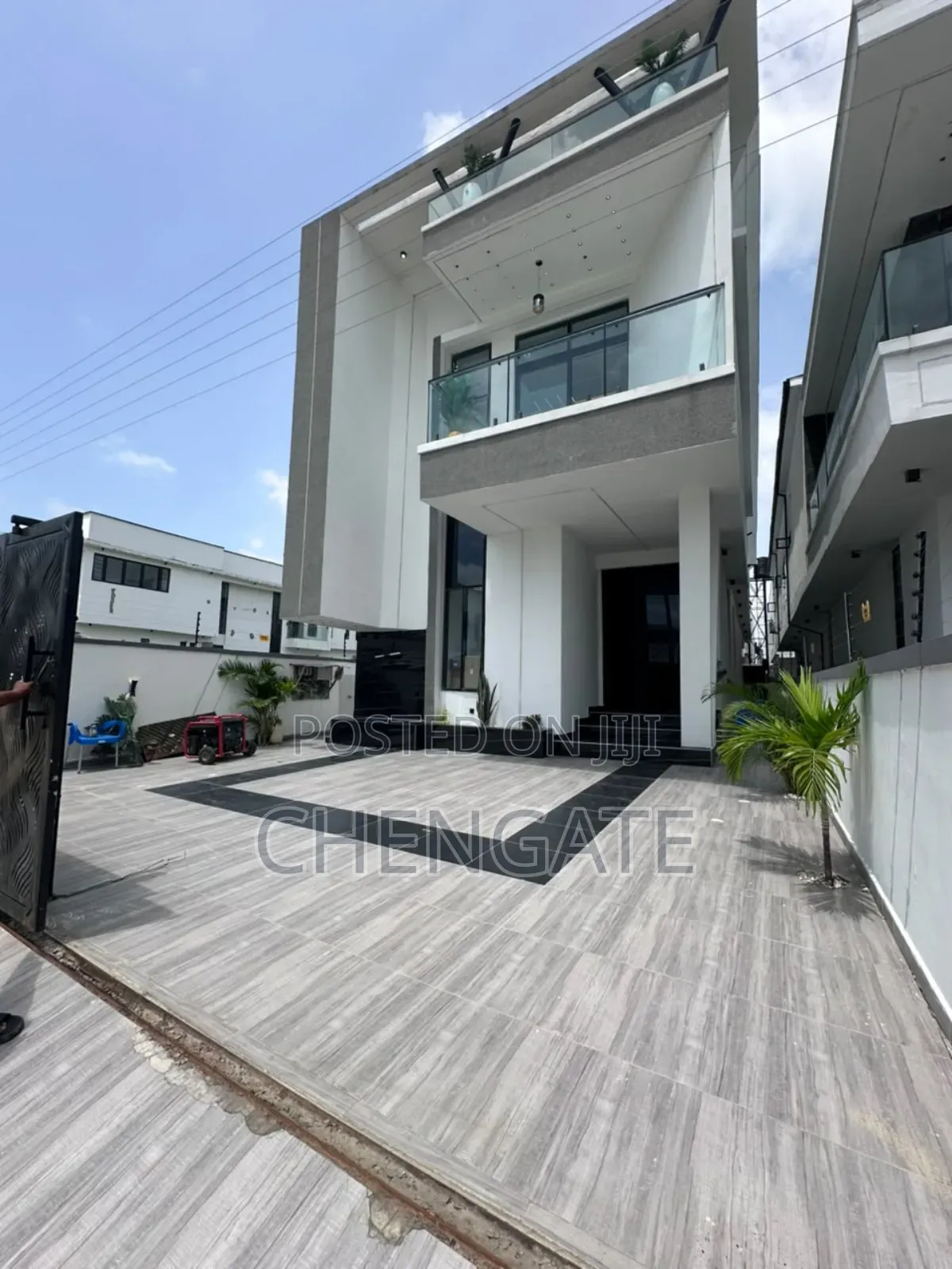 5bdrm Duplex in Ajah for sale