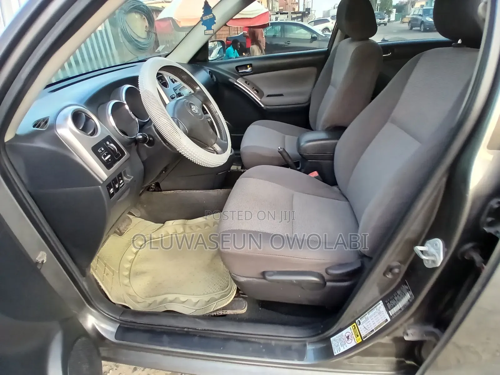 Toyota Matrix Hatchback AWD (1.8L 4cyl 4A) 2006 Gray