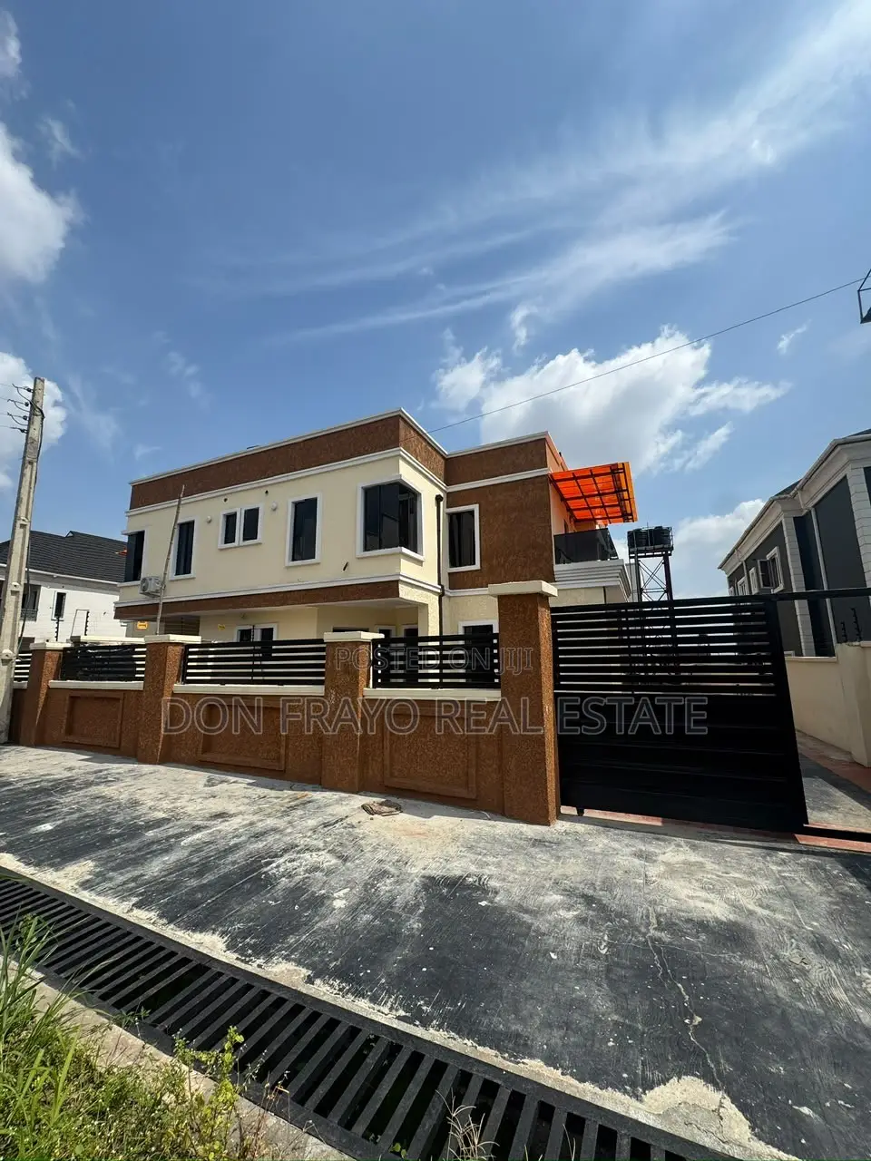 4bdrm Duplex in Carlton Gate Estate, Akobo for sale