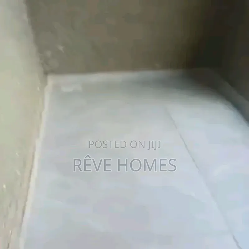 2bdrm Block of Flats in Adekunle for rent