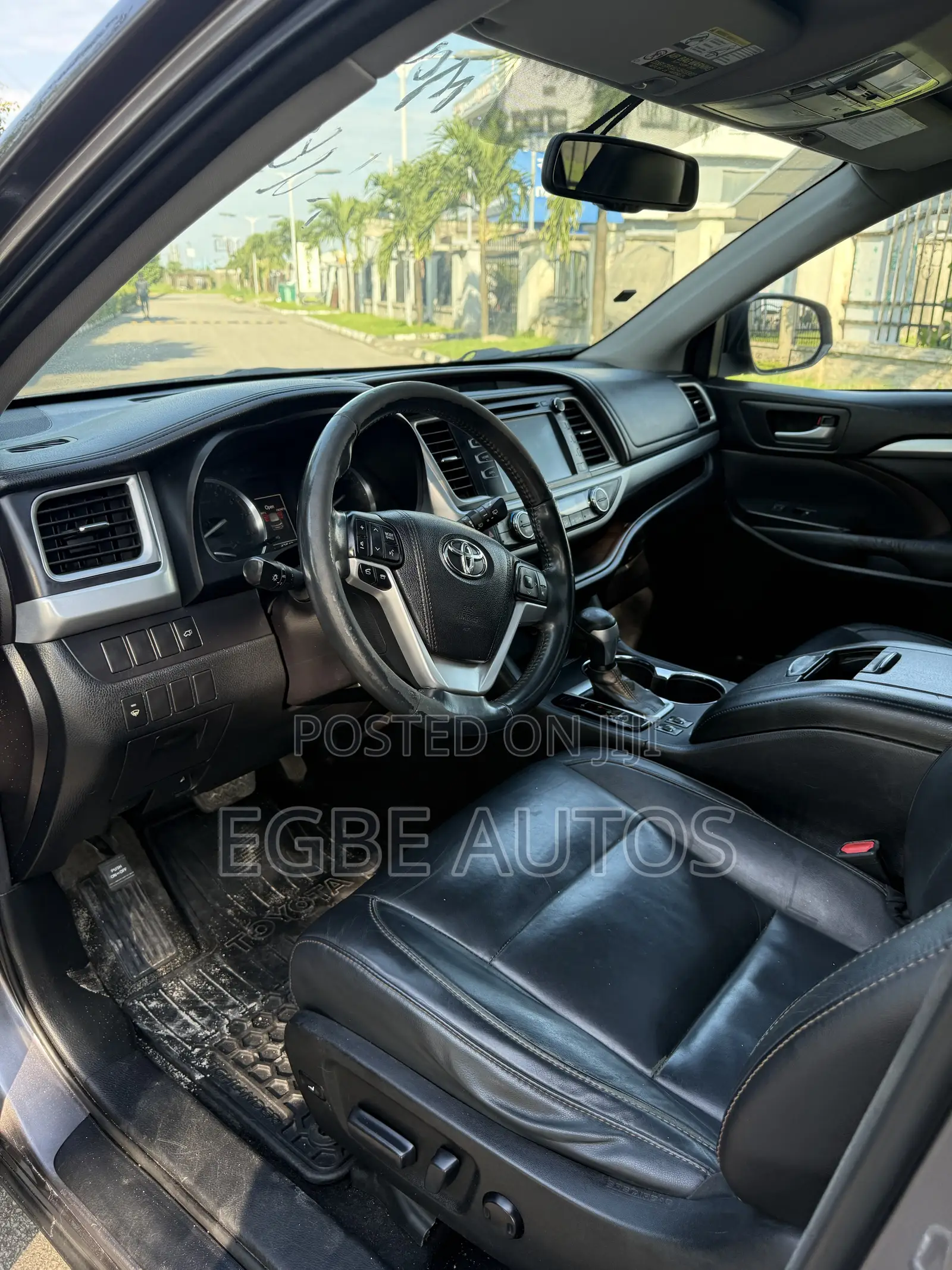 Toyota Highlander XLE V6 4x4 (3.5L 6cyl 6A) 2016 Gray