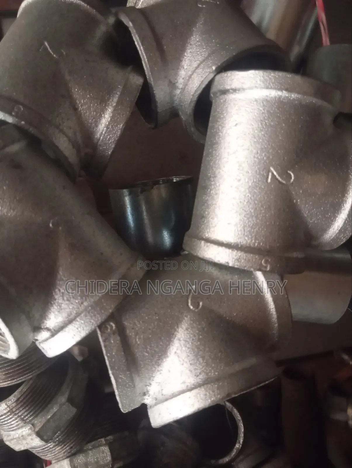 2 " Threaded Tee Galvanize