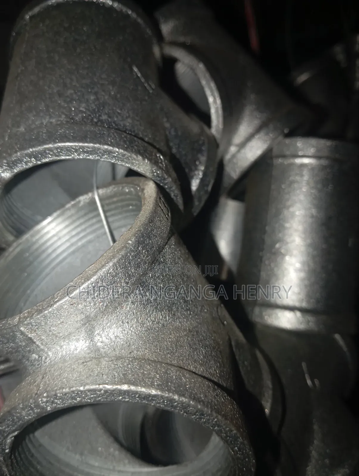 2 " Threaded Tee Galvanize