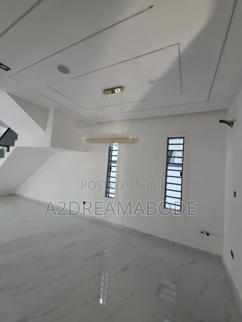 5bdrm Duplex in Omole for sale