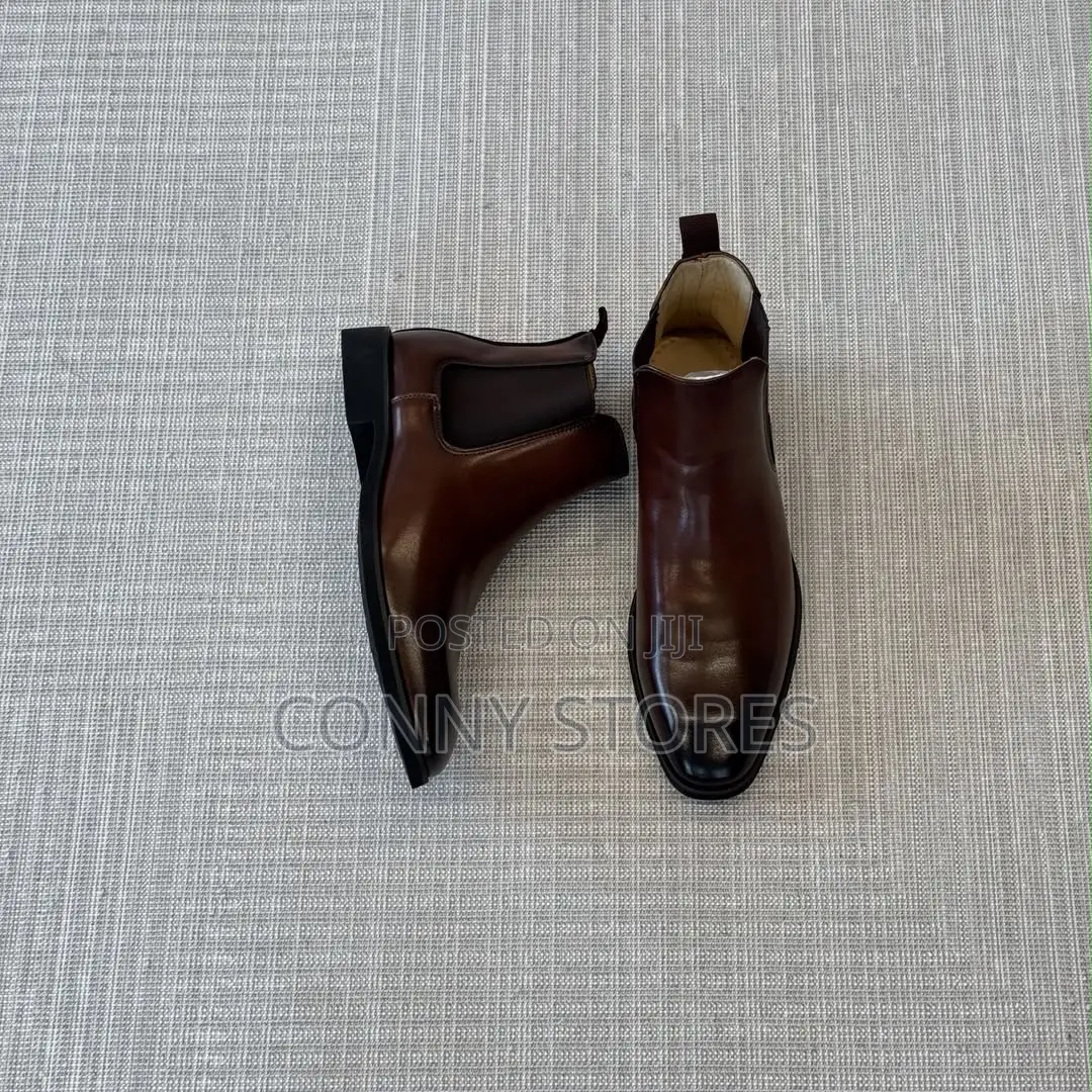 Tapered Leather Chelsea Boot “Cognac”