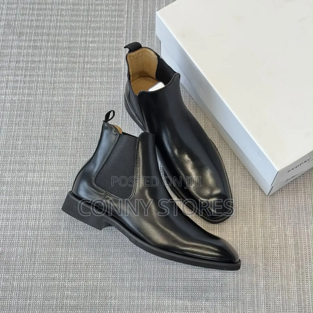 Tapered Leather Chelsea Boot “Onyx”