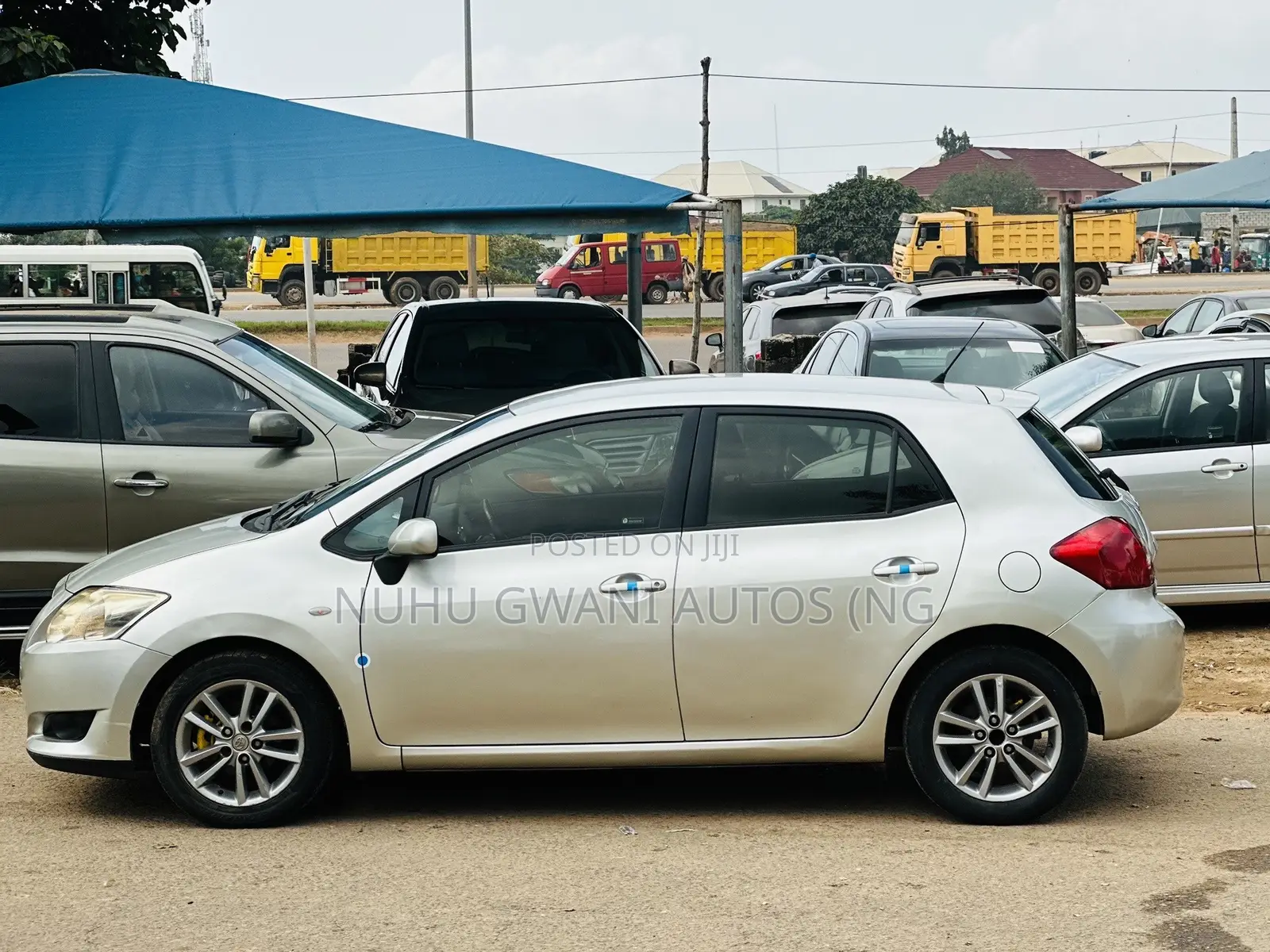 Toyota Auris 2009 Silver