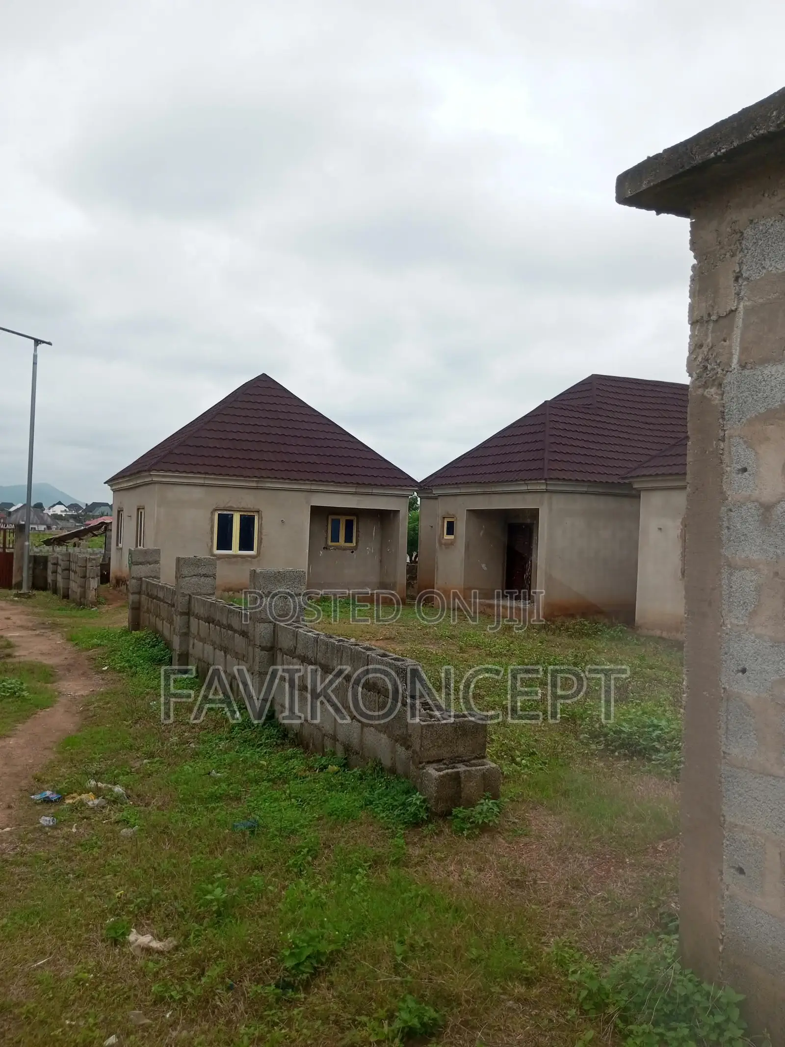7bdrm Block of Flats in Giri for sale