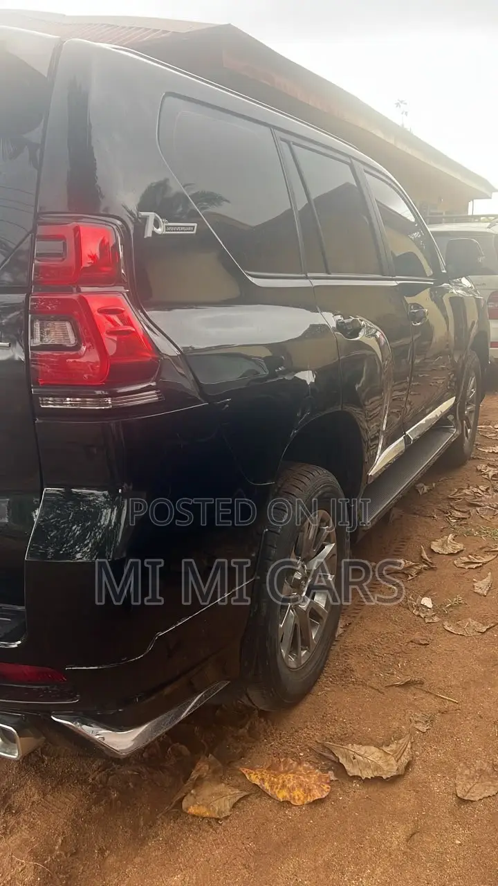 Toyota Land Cruiser Prado 4.0 Petrol TX-L 2012 Black