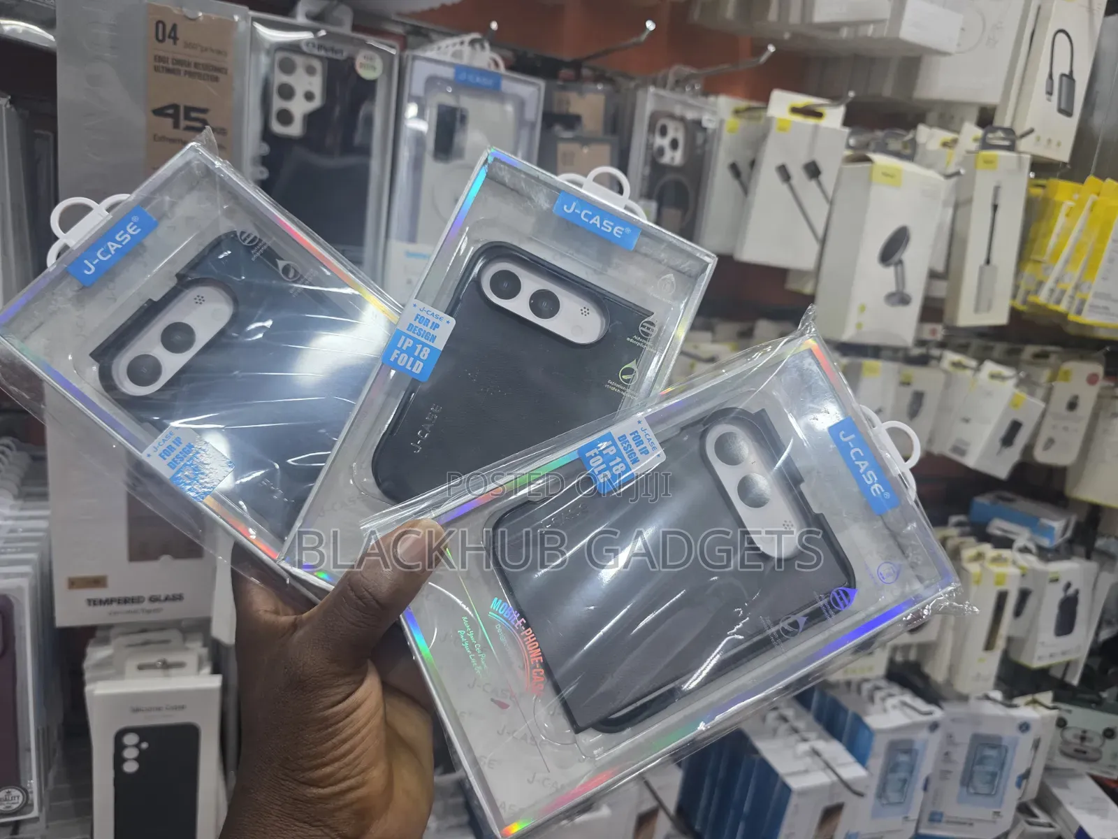 Apple iPhone 18 Fold Pouch