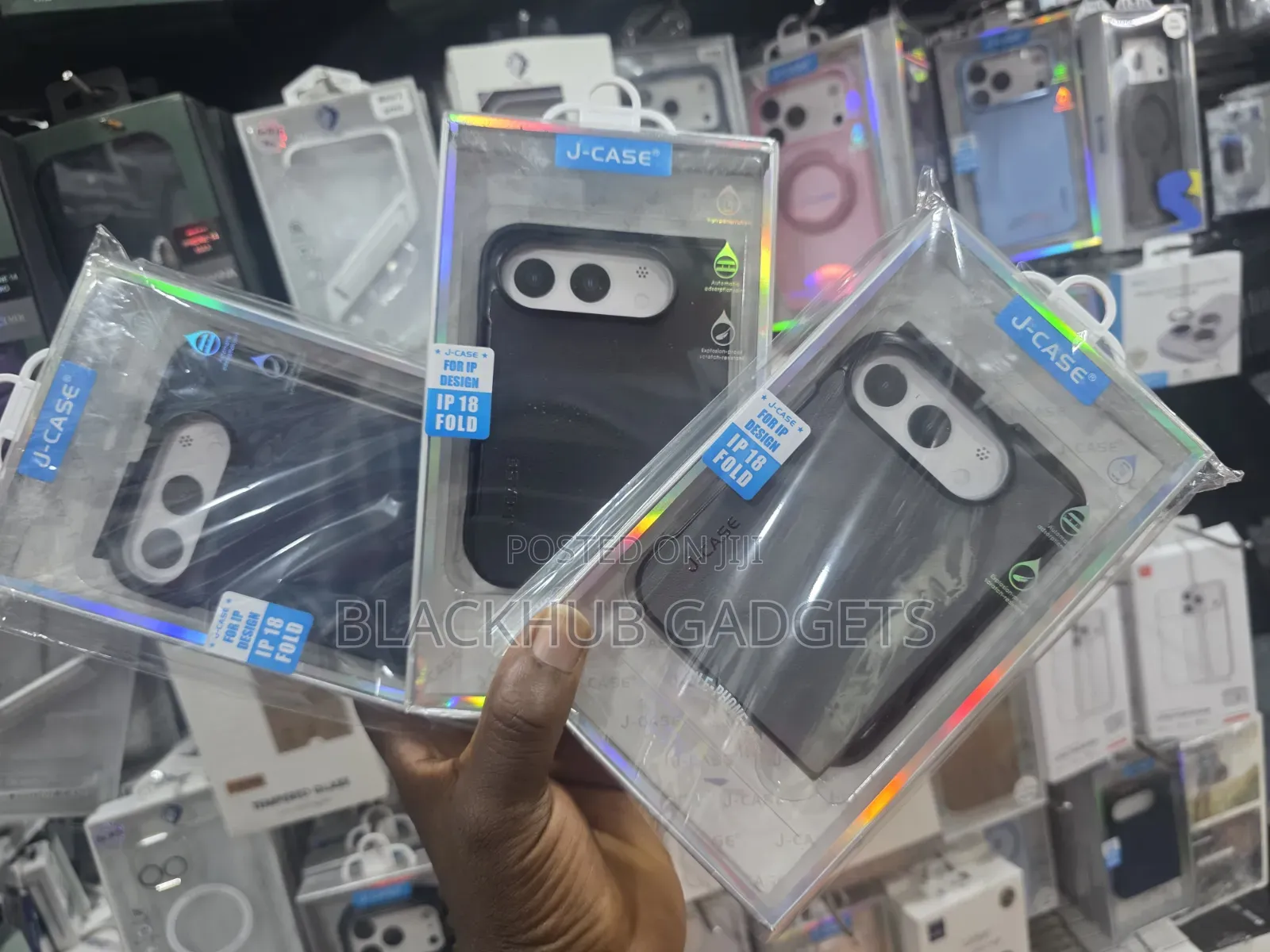 Apple iPhone 18 Fold Pouch