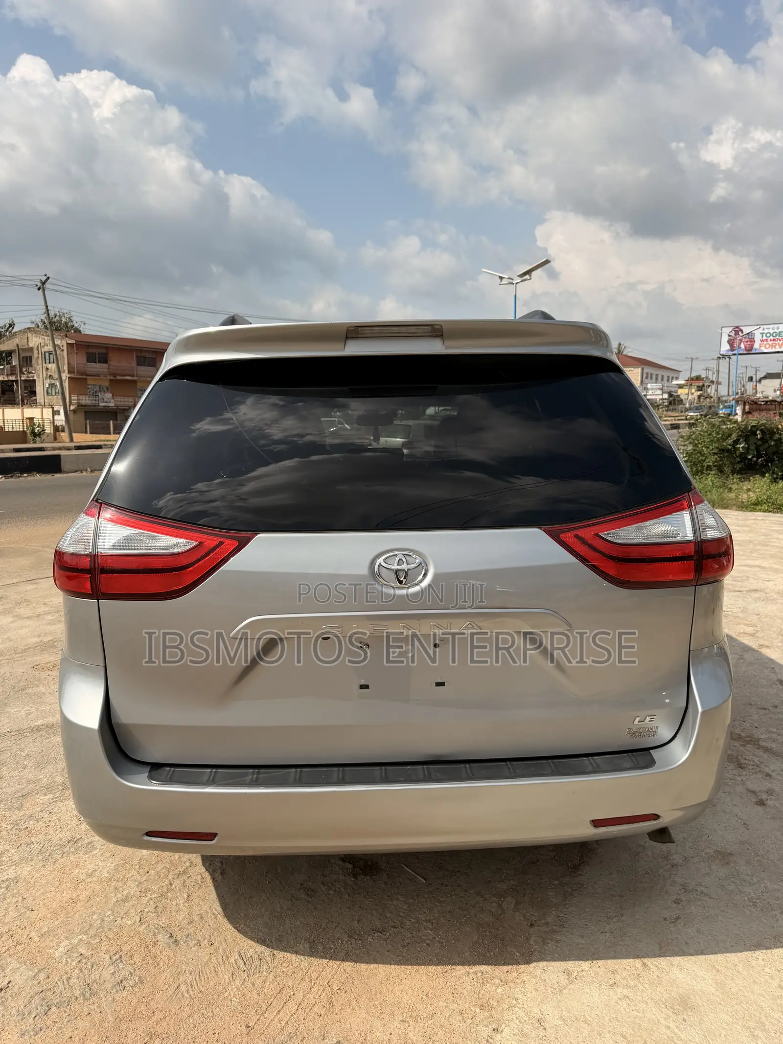 Toyota Sienna Limited Premium 7 Passenger (3.5L 6cyl 8A) 2016 Silver