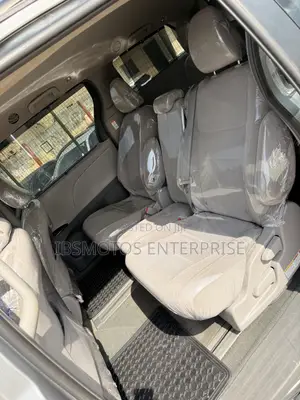 Toyota Sienna Limited Premium 7 Passenger (3.5L 6cyl 8A) 2016 Silver