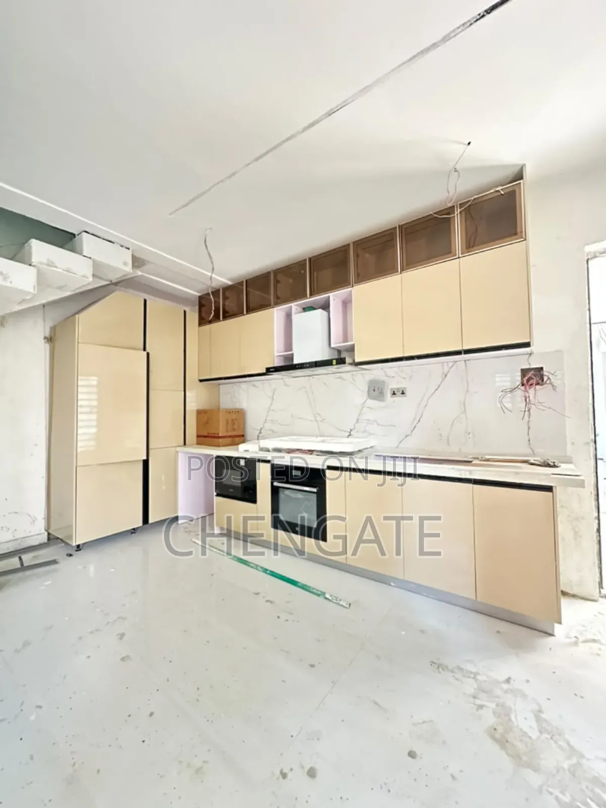 2bdrm Maisonette in Lekki Phase 1 for sale