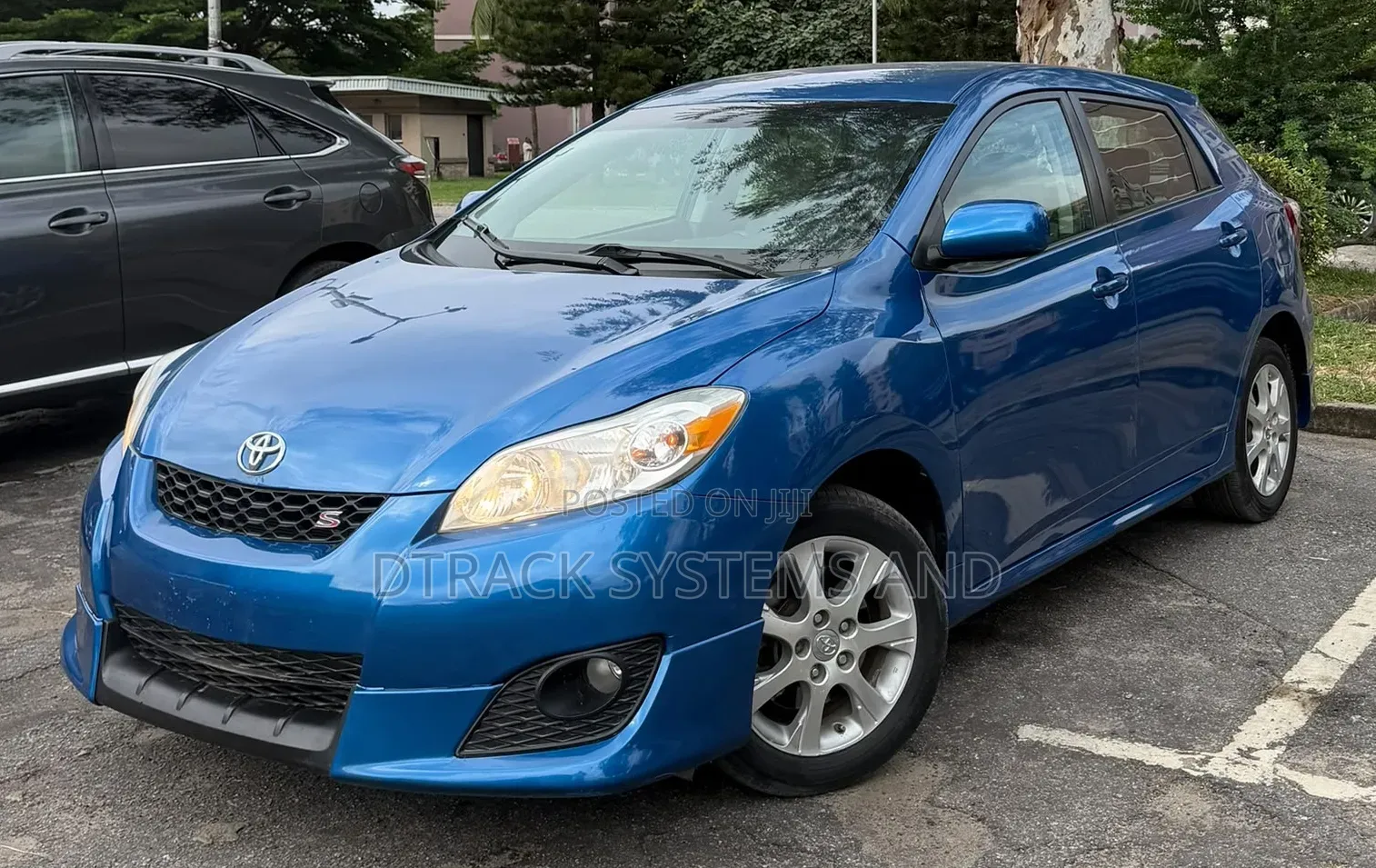 Toyota Matrix S Hatchback AWD (2.4L 4cyl 4A) 2009 Blue
