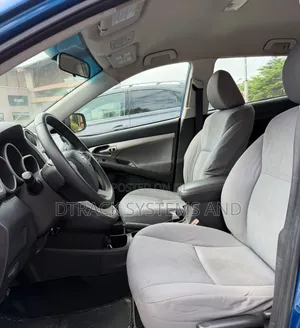 Toyota Matrix S Hatchback AWD (2.4L 4cyl 4A) 2009 Blue