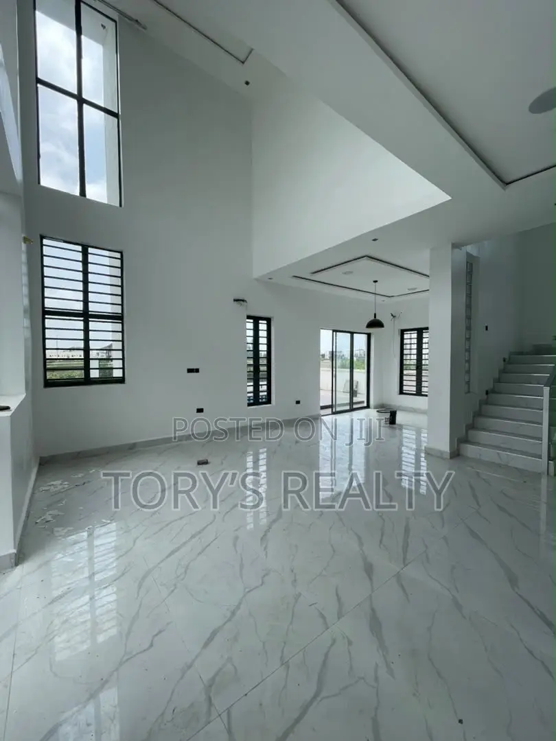 5bdrm Duplex in Ado / Ajah for sale