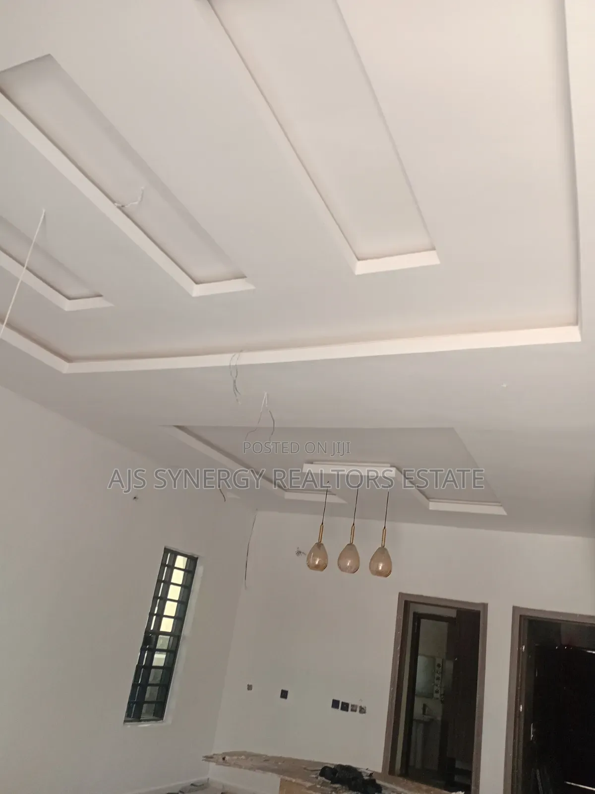 4bdrm Duplex in Lekki Expressway for sale