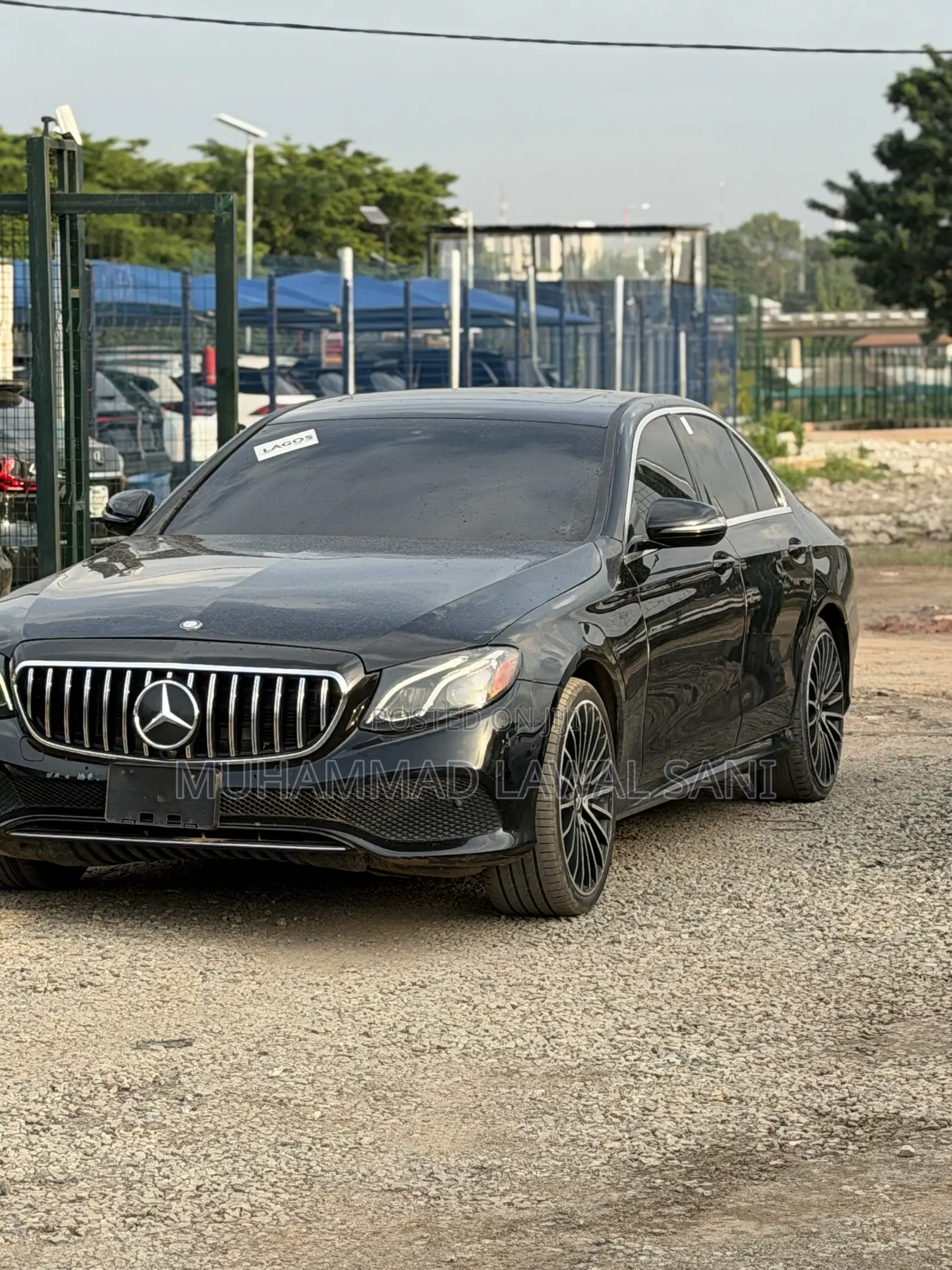 Mercedes-Benz E300 2017 Black