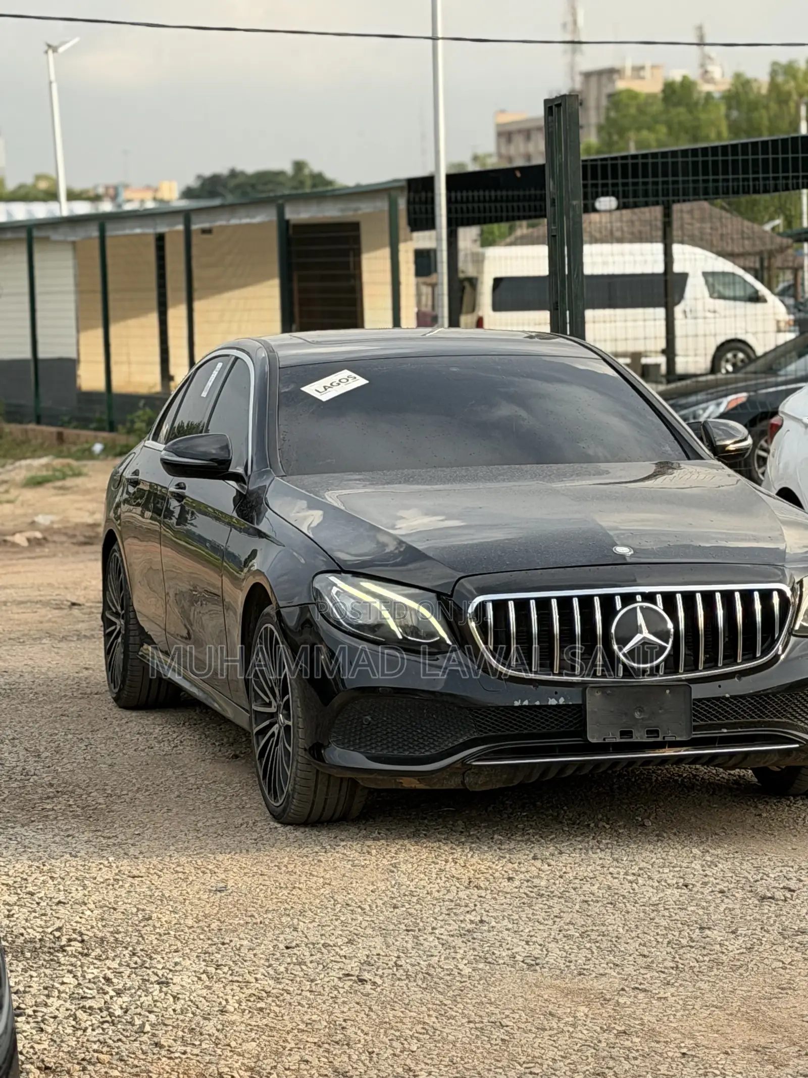 Mercedes-Benz E300 2017 Black