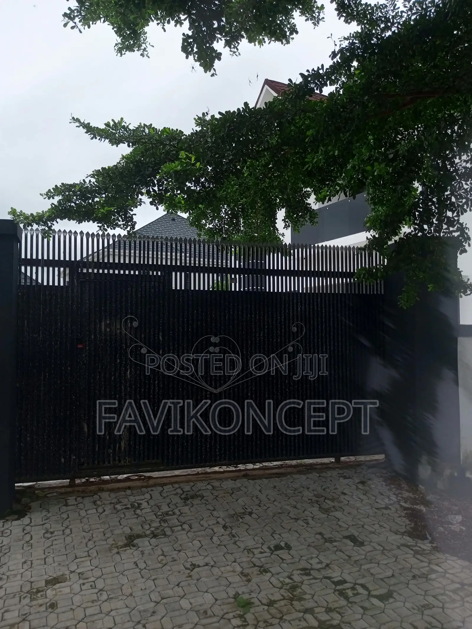 4bdrm Duplex in Giri for sale