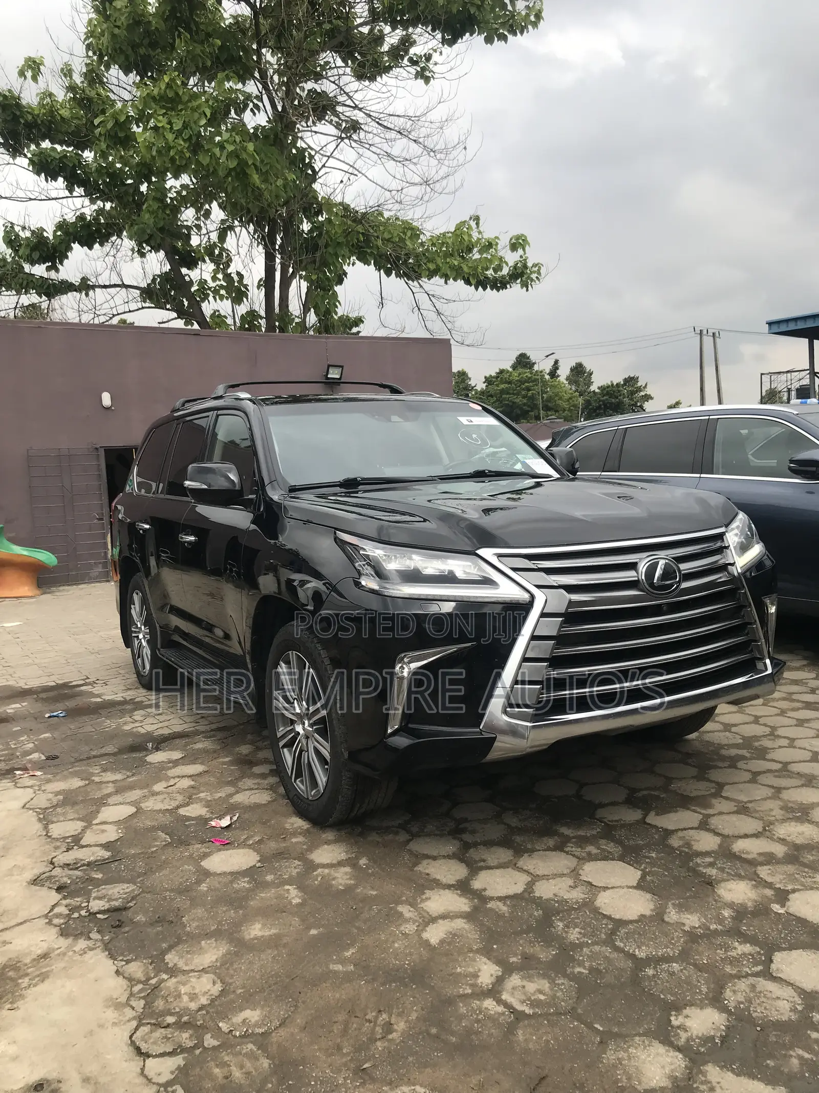 Lexus LX 2017 Black