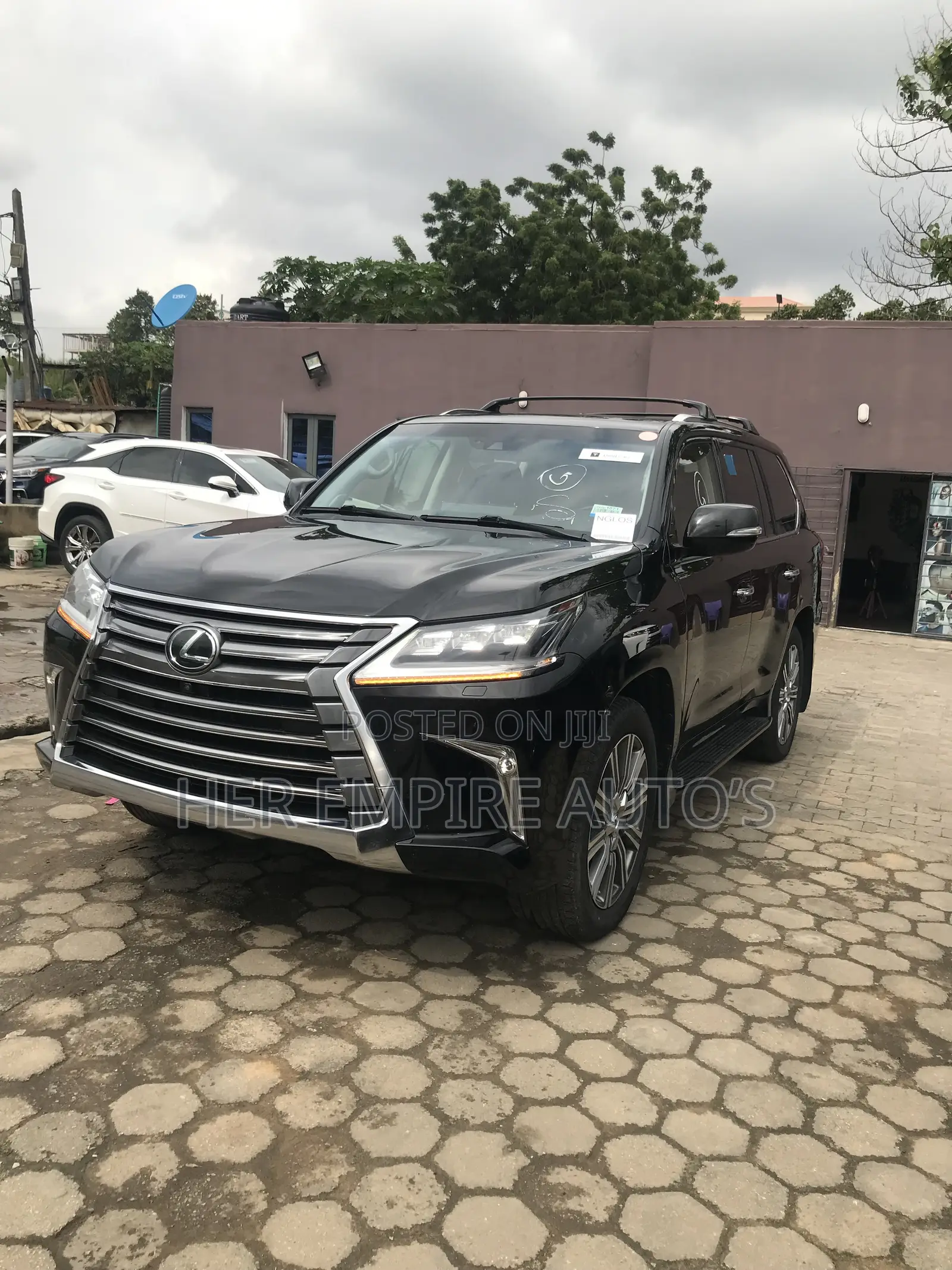 Lexus LX 2017 Black