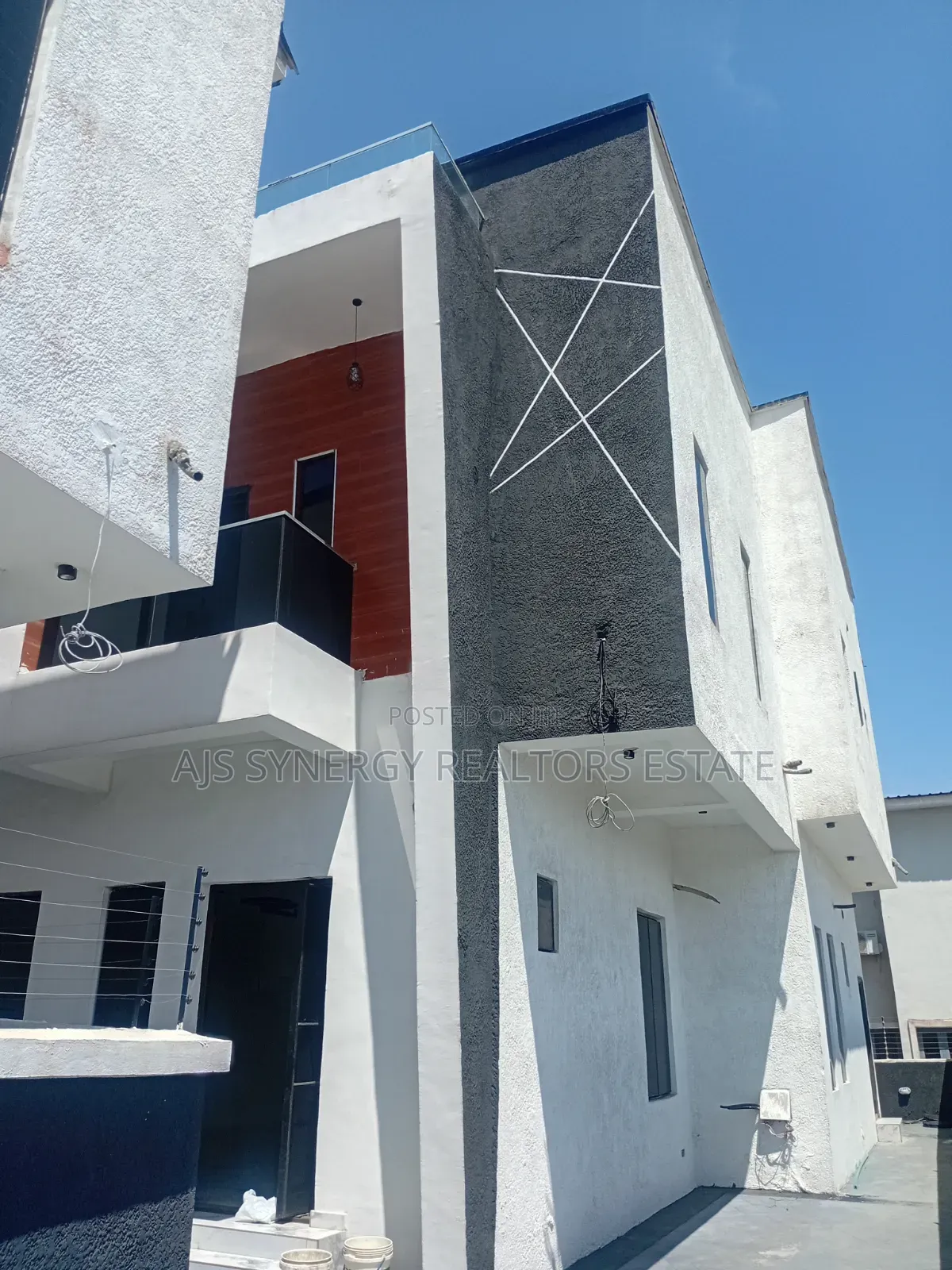 4bdrm Duplex in Lekki Expressway for sale