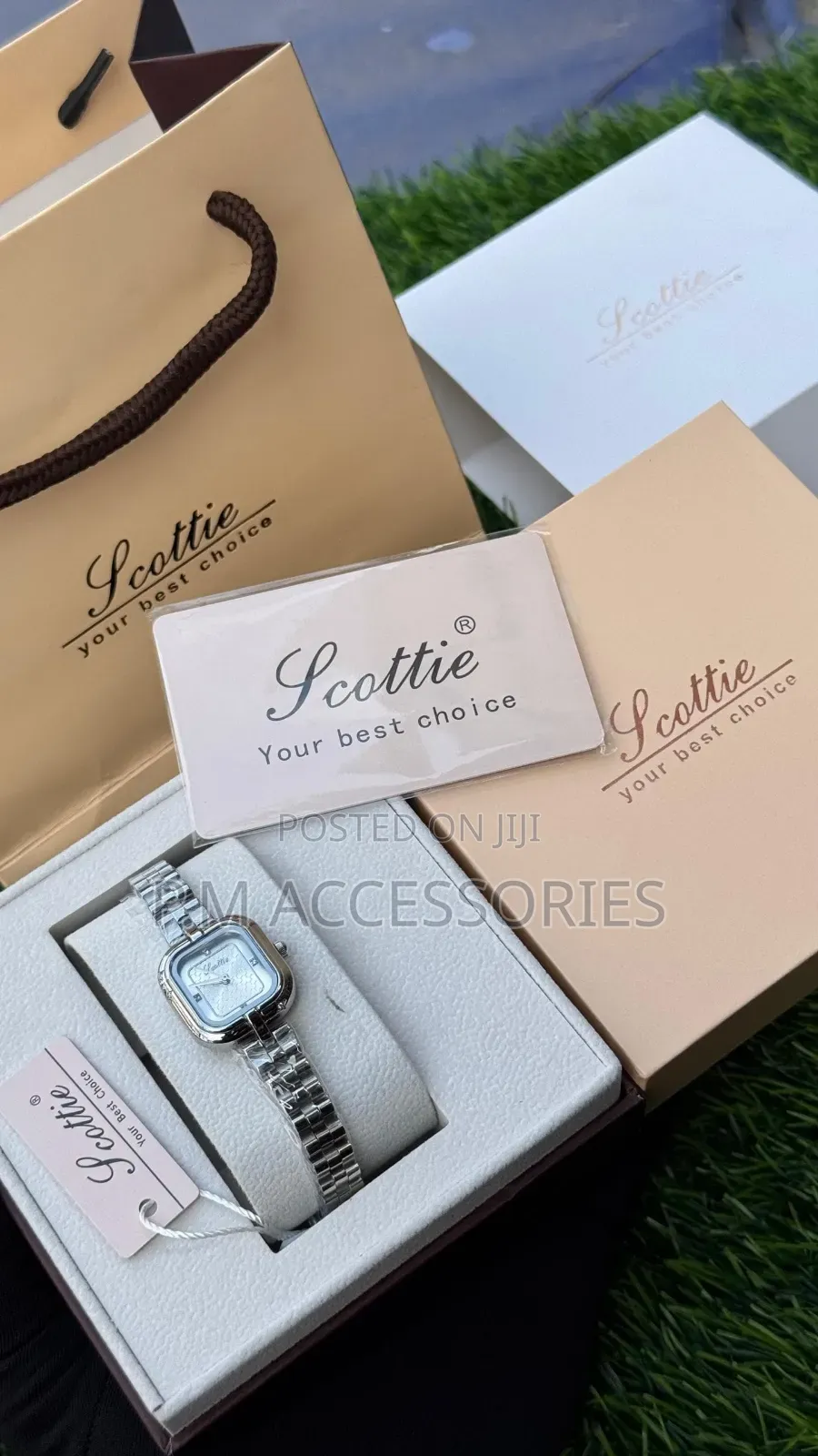 Elegant Scottie Chain Watch