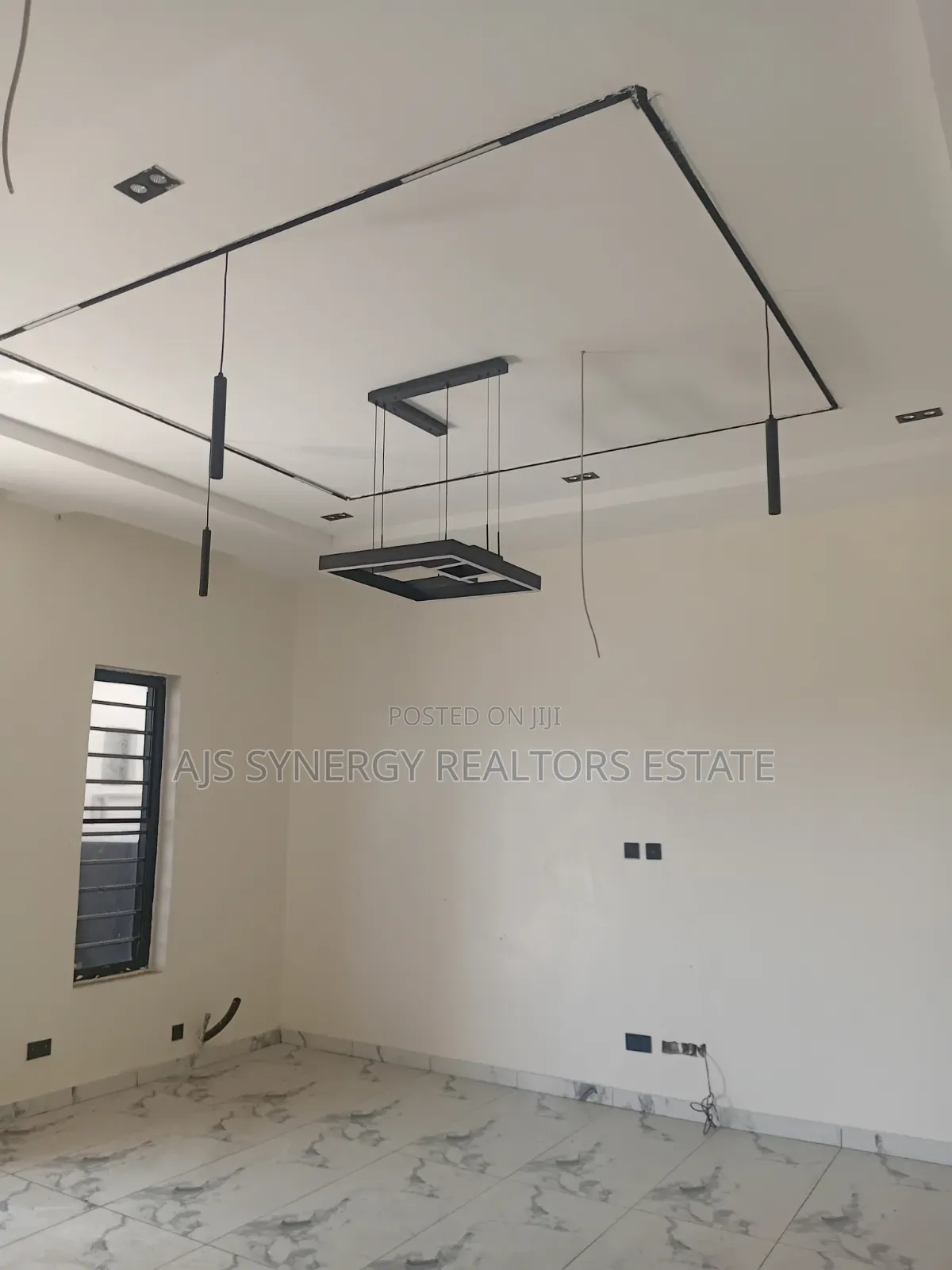 4bdrm Duplex in Lekki Expressway for sale