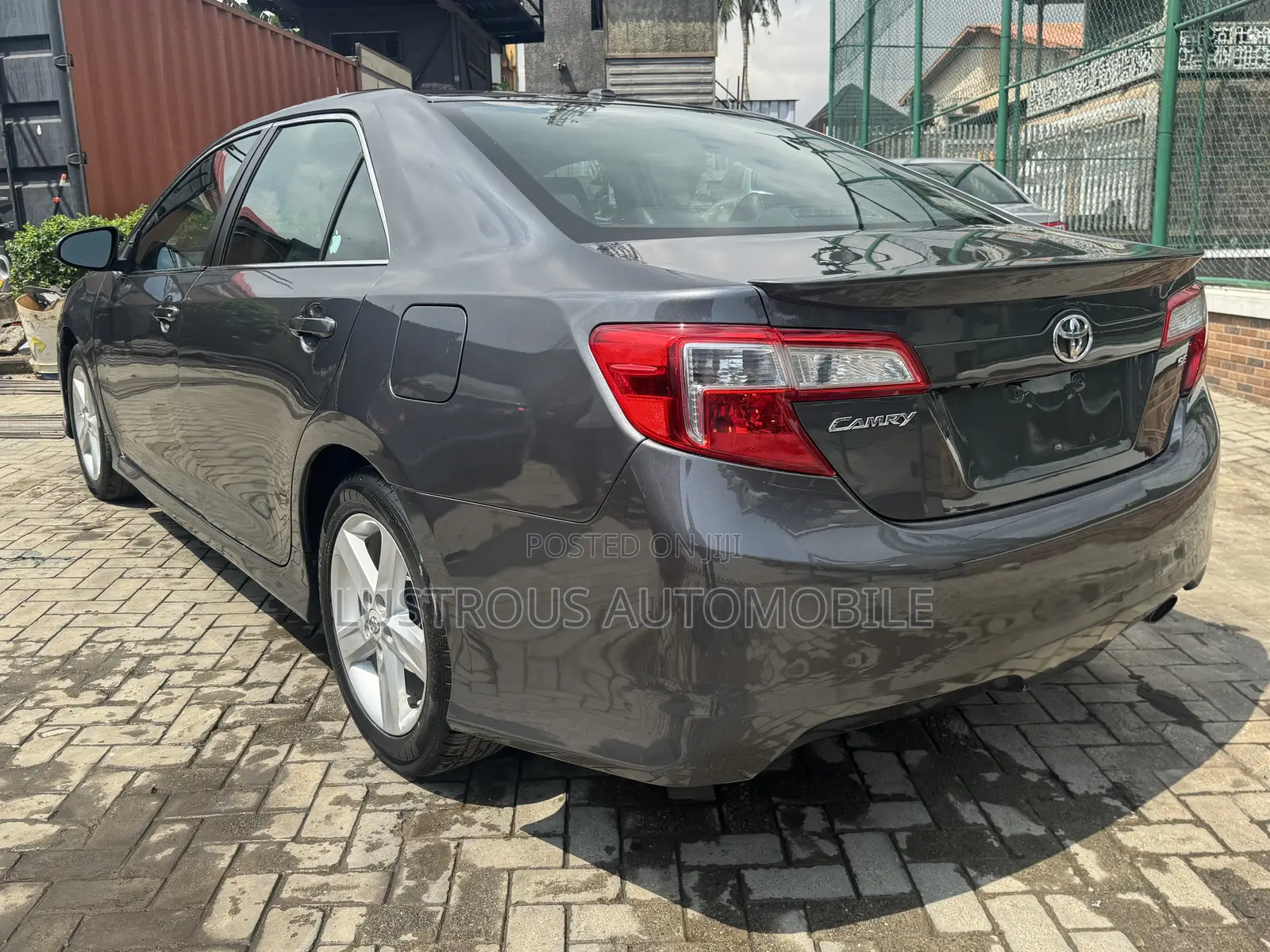 Toyota Camry SE Limited Edition 4dr Sedan (2.5L 4cyl 6A) 2012 Gray