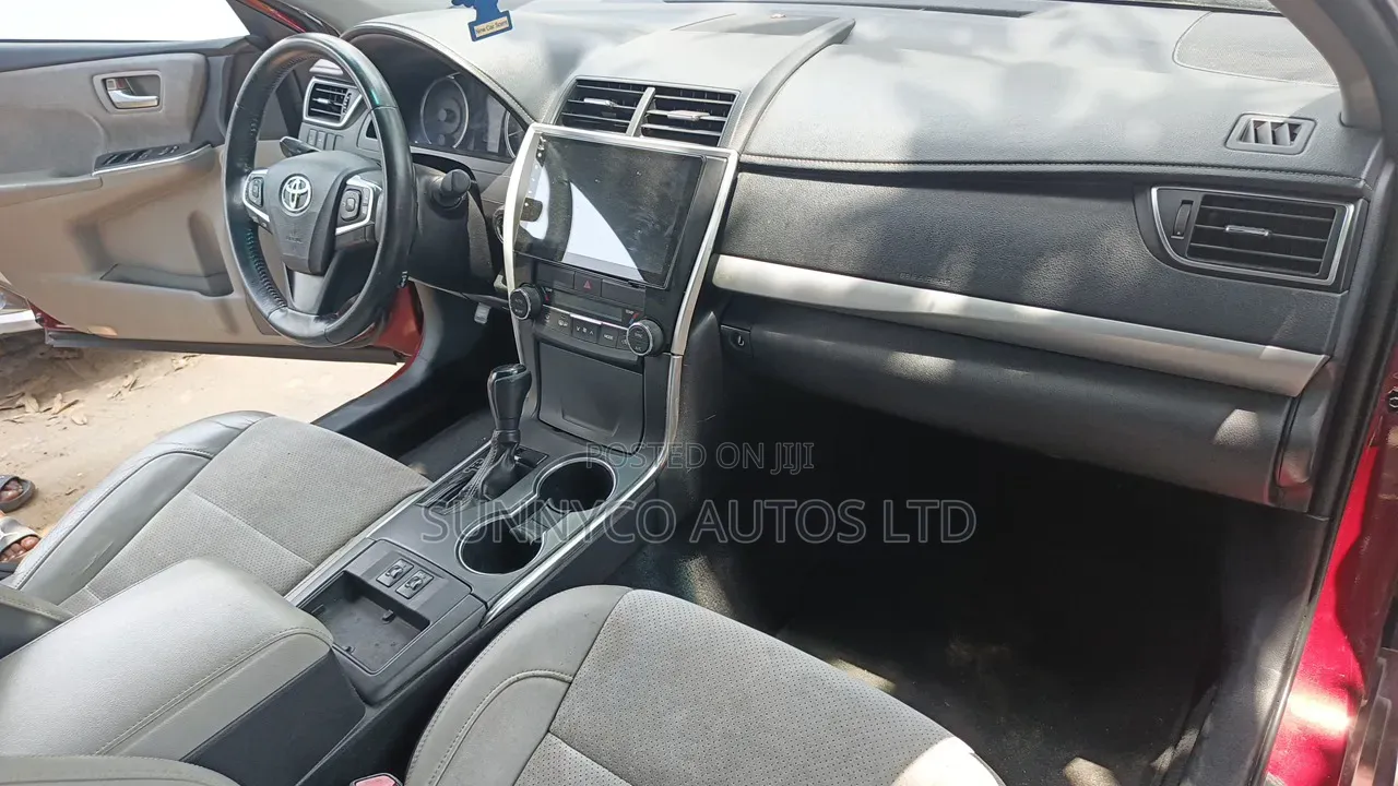 Toyota Camry 2016 Red