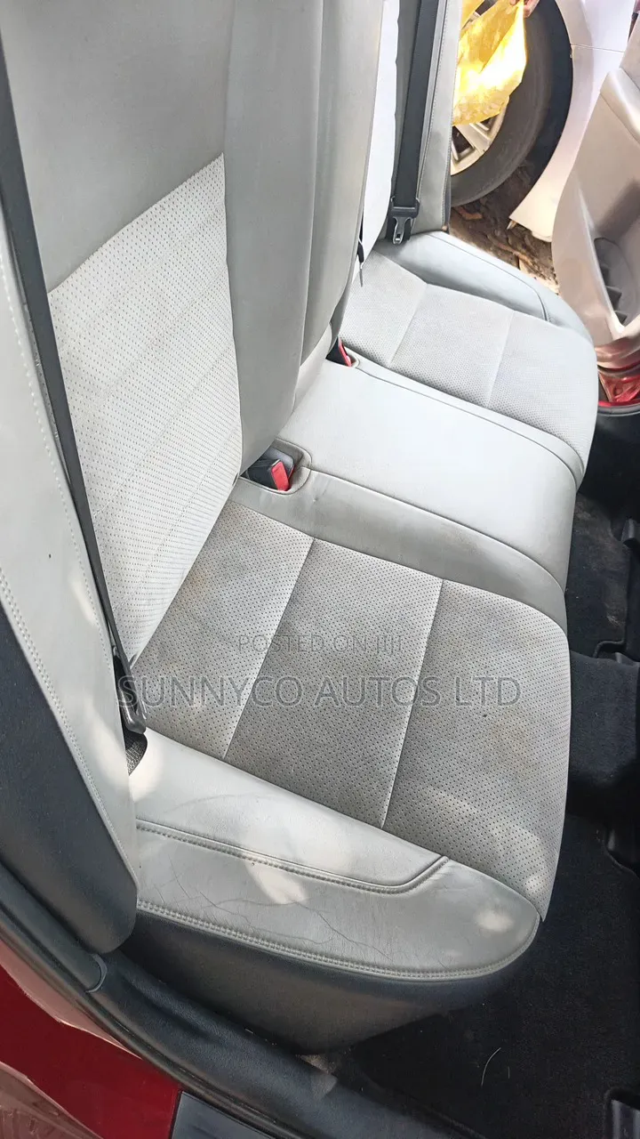 Toyota Camry 2016 Red