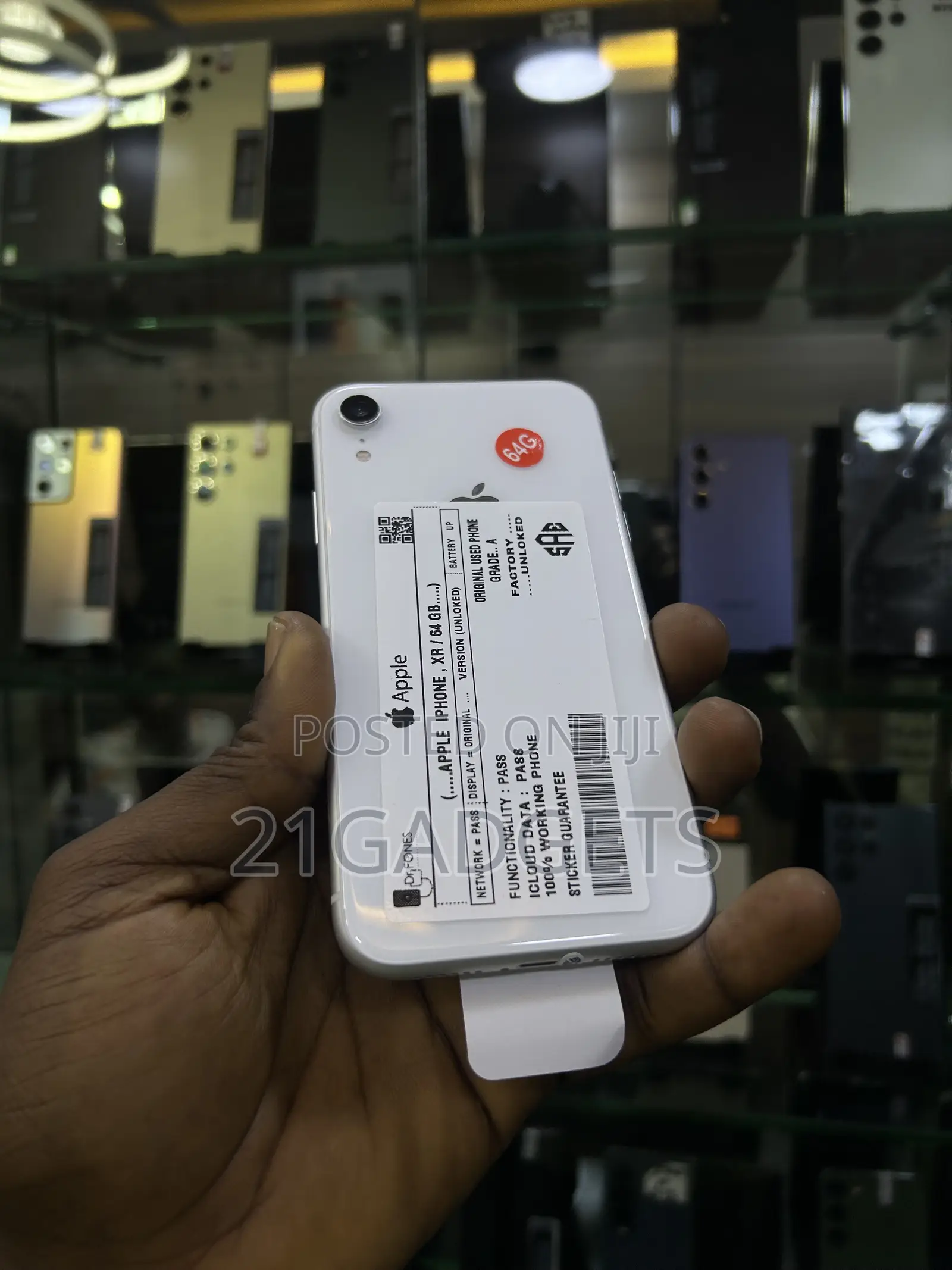 Apple iPhone XR 64 GB White