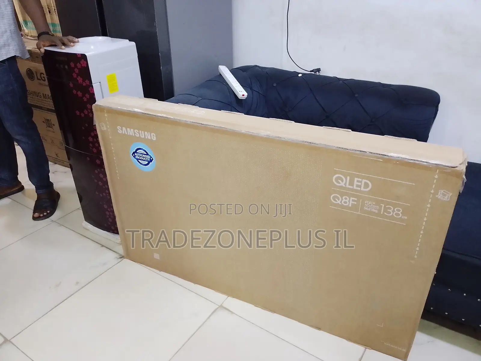 Elegant Samsung 55in QLED Television QA55Q8FAAU