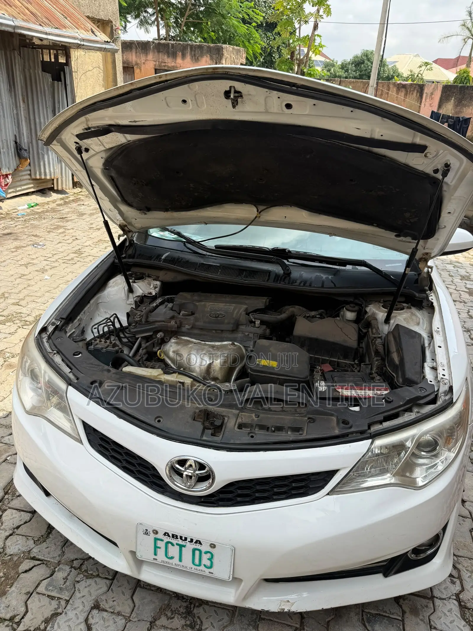 Toyota Camry SE 4dr Sedan (3.5L 6cyl 6A) 2014 White