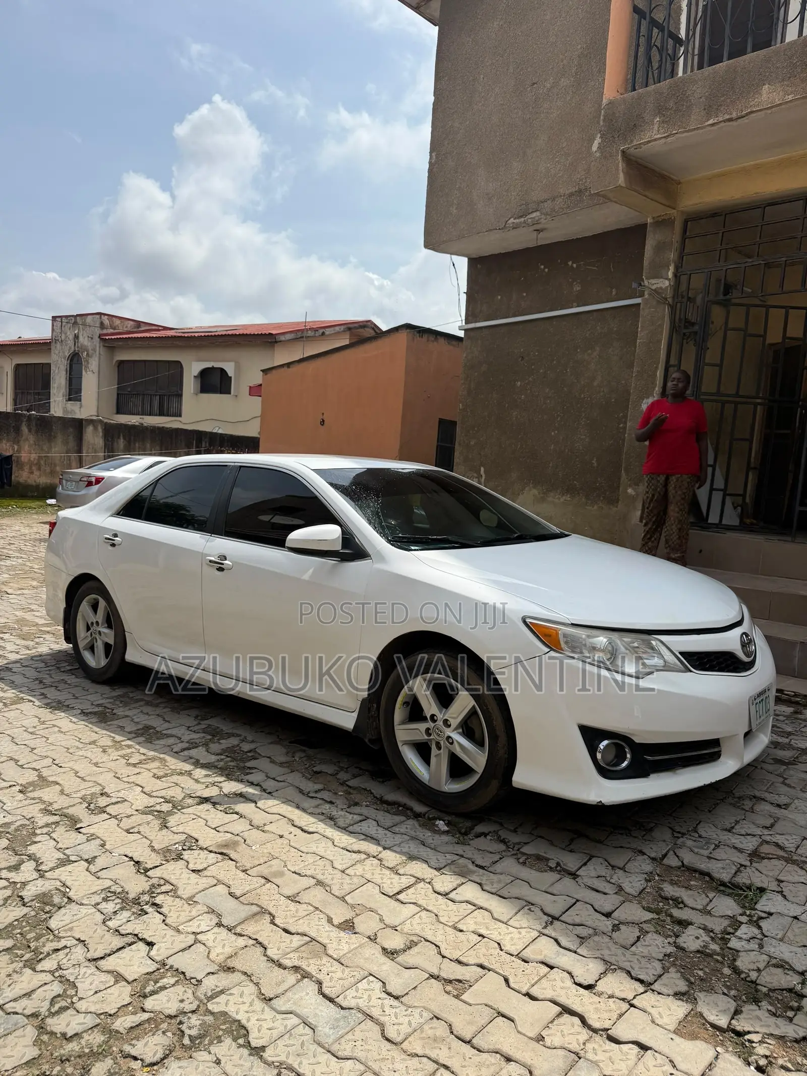 Toyota Camry SE 4dr Sedan (3.5L 6cyl 6A) 2014 White