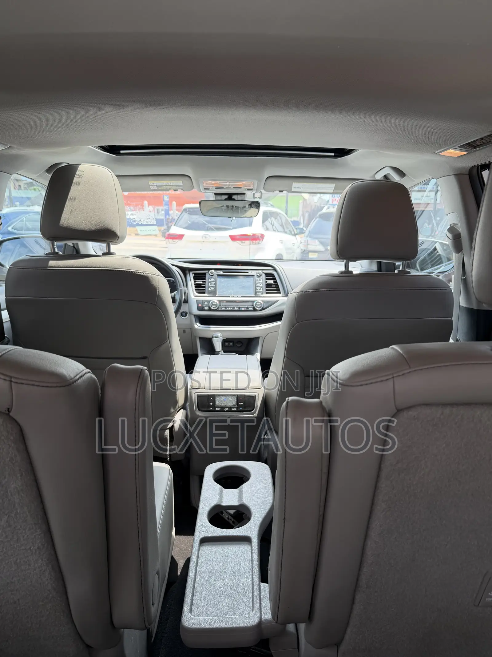 Toyota Highlander 2019 Silver
